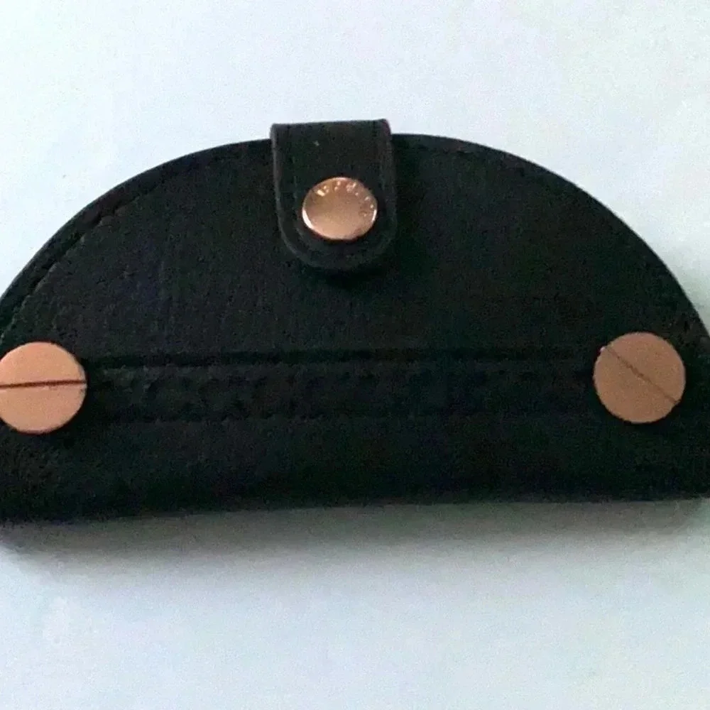 Ted‎ Baker - Black Brogue Key Holder and Headphones